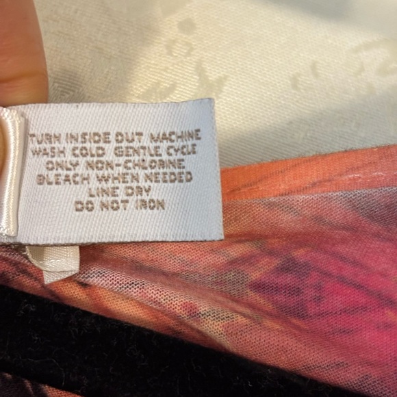 ❤️2/$15 or 3/$21❤️ Chico’s Tiered Ruffled Tank Top, Size 3, Women’s Size 16 - Picture 8 of 8